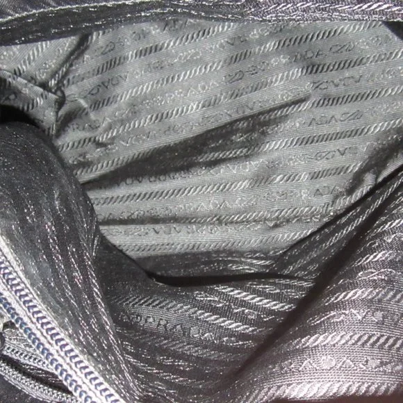 ❤️Authentic PRADA TESSUTO Black Nylon Shopper Shoulder Bag Purse - Picture 9 of 10